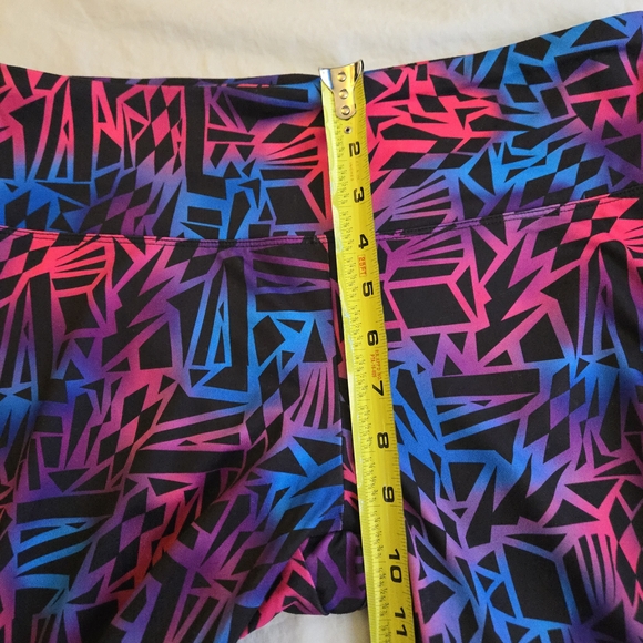 Danskin Now Multicolor Abstract Leggings EB2 - Picture 4 of 8